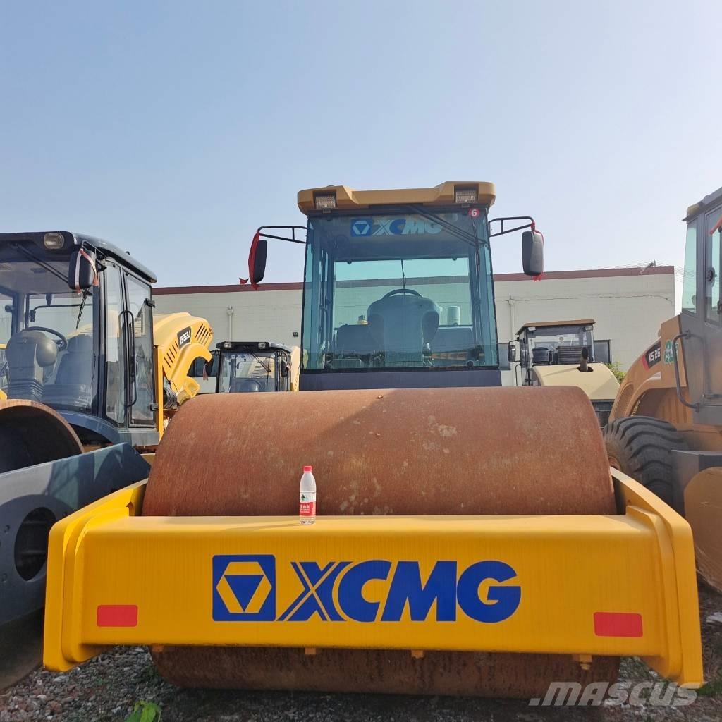 XCMG XS 223 J Грунтовые катки