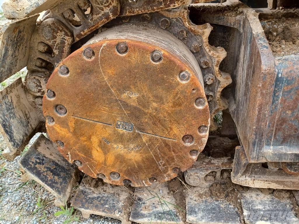 Komatsu PC 490 LC-11 Гусеничные экскаваторы