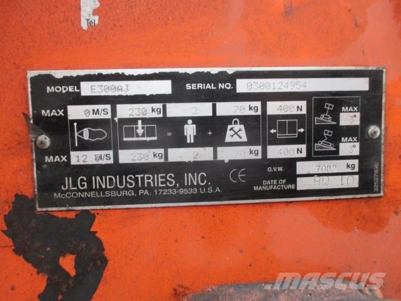 JLG E 300 AJ Коленчатые подъемники