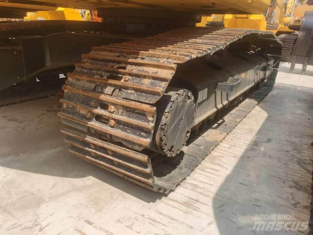 Komatsu PC 200-8 Гусеничные экскаваторы