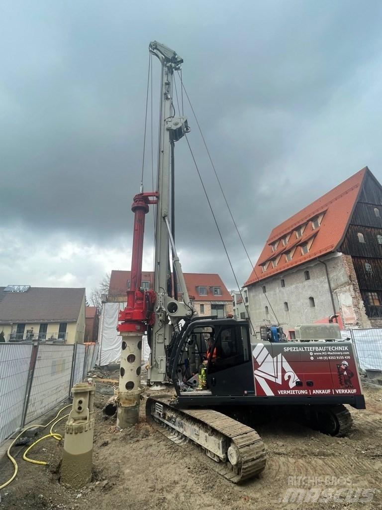Comacchio CH 320 Гусеничные буровые установки