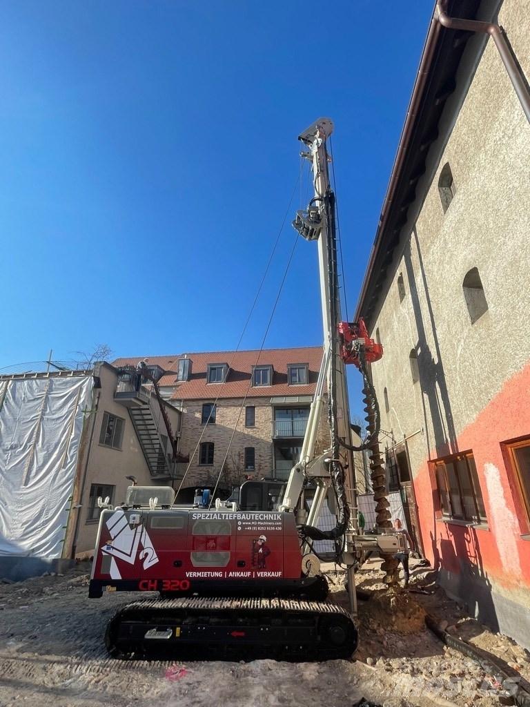 Comacchio CH 320 Гусеничные буровые установки