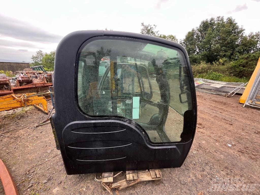 JCB JS220 Cabin / Cab Гусеничные экскаваторы