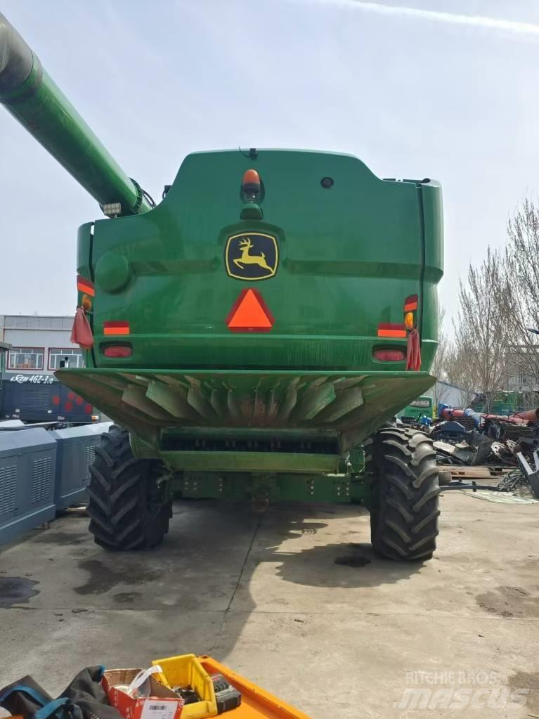 John Deere S660 Зерноуборочные комбайны