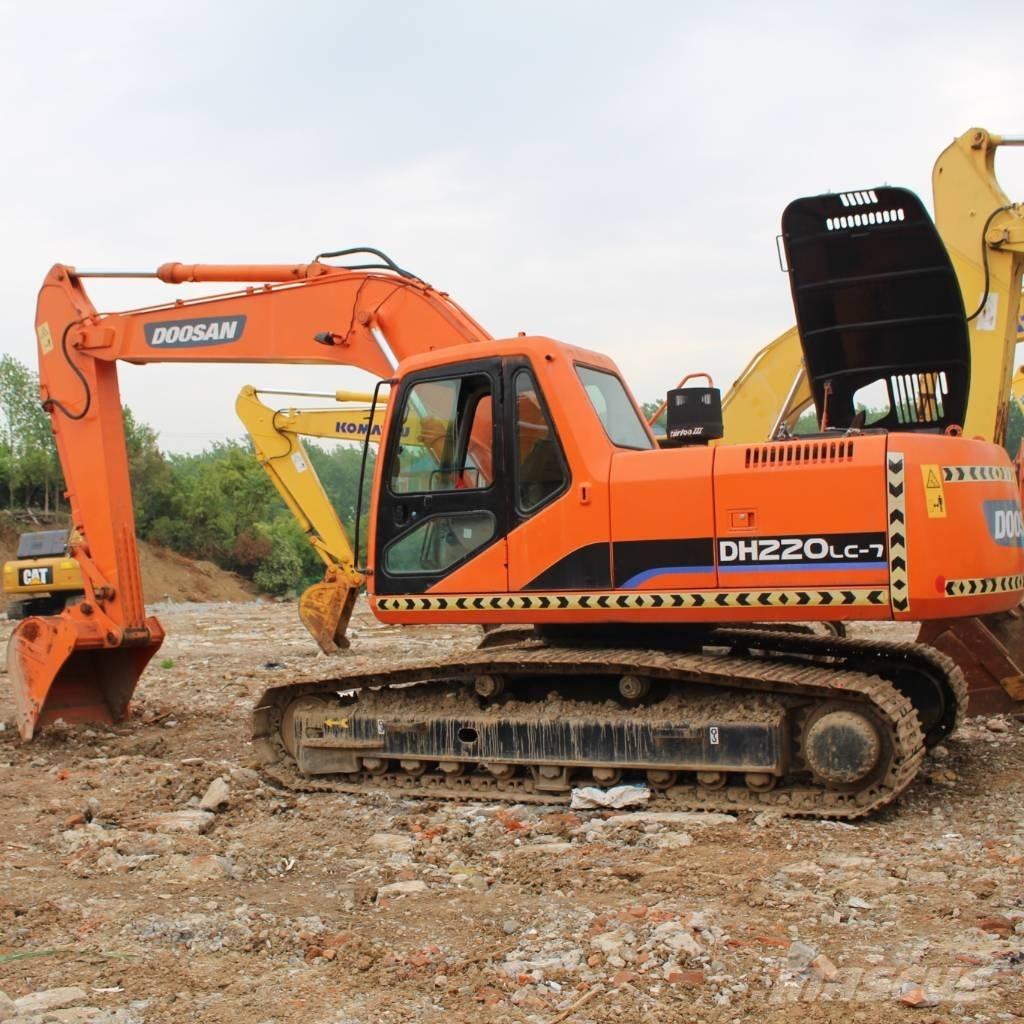 Doosan 220 LC-7 Гусеничные экскаваторы
