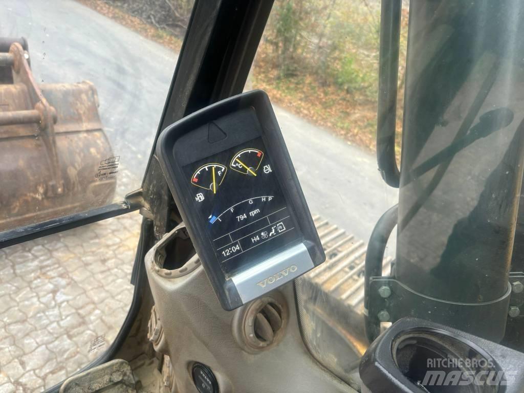 Volvo EC 220 DL Гусеничные экскаваторы
