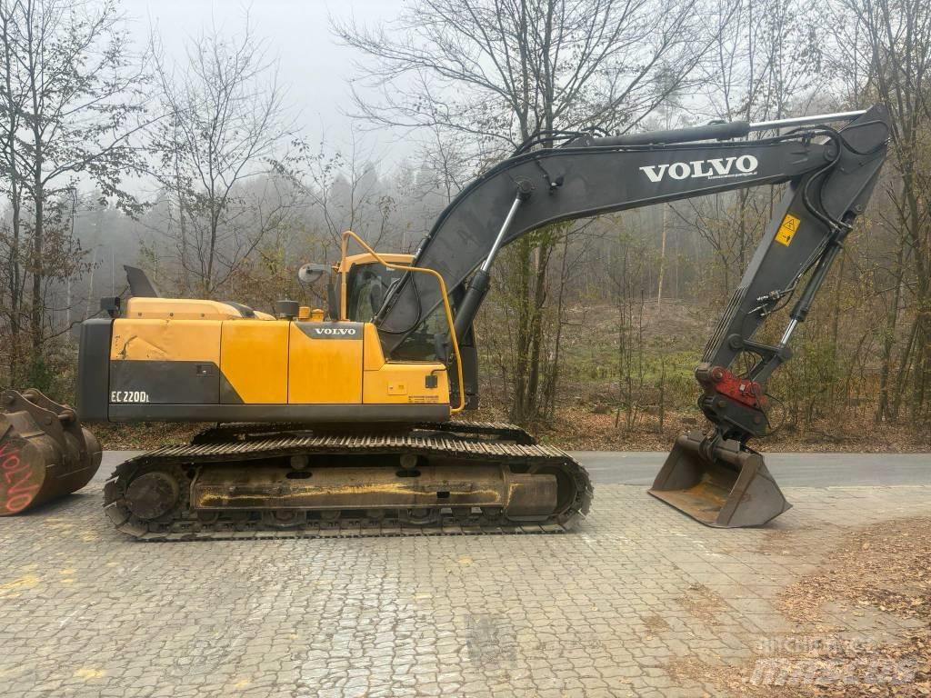 Volvo EC 220 DL Гусеничные экскаваторы