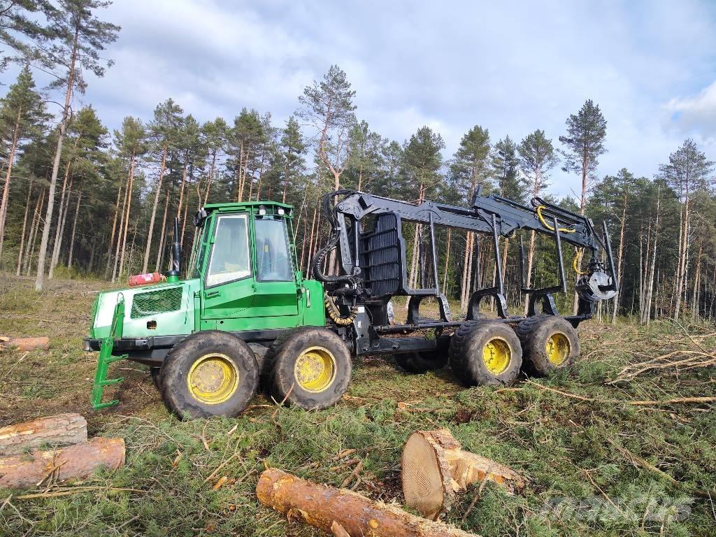 John Deere 1110 D Форвардеры