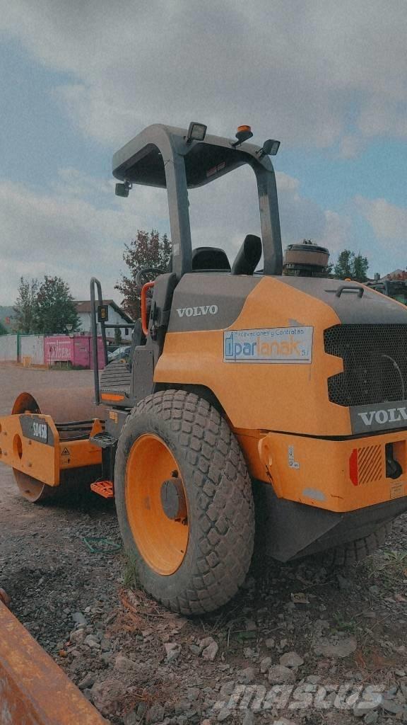 Volvo SD 45 B Грунтовые катки
