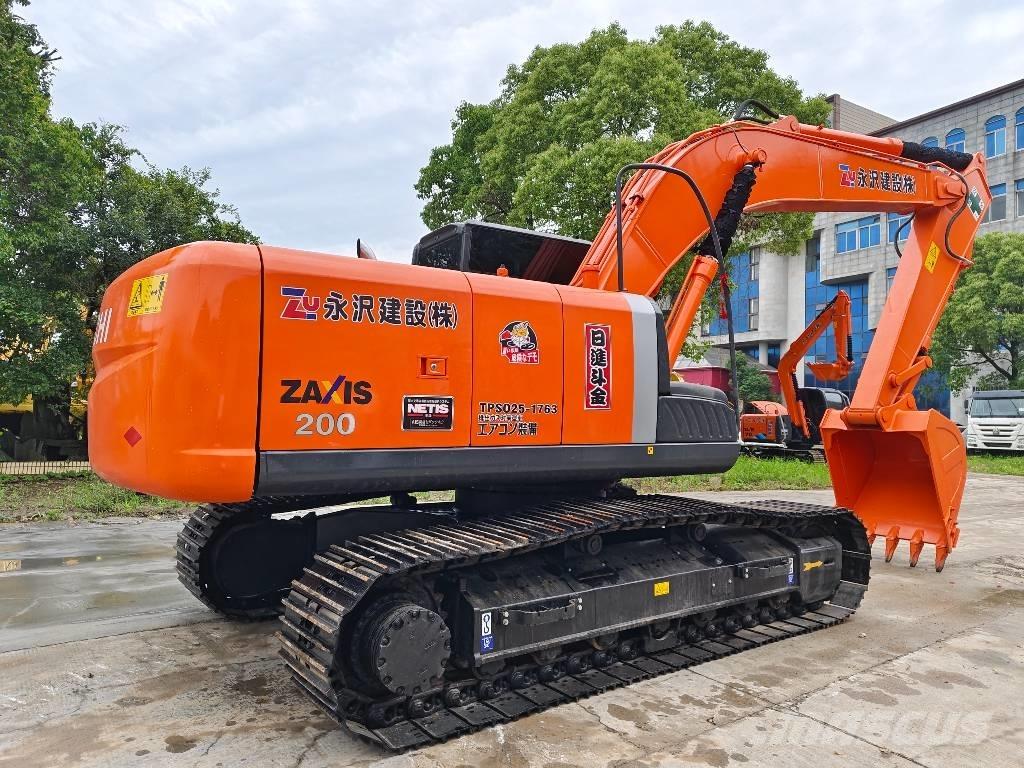 Hitachi ZX 200 Гусеничные экскаваторы