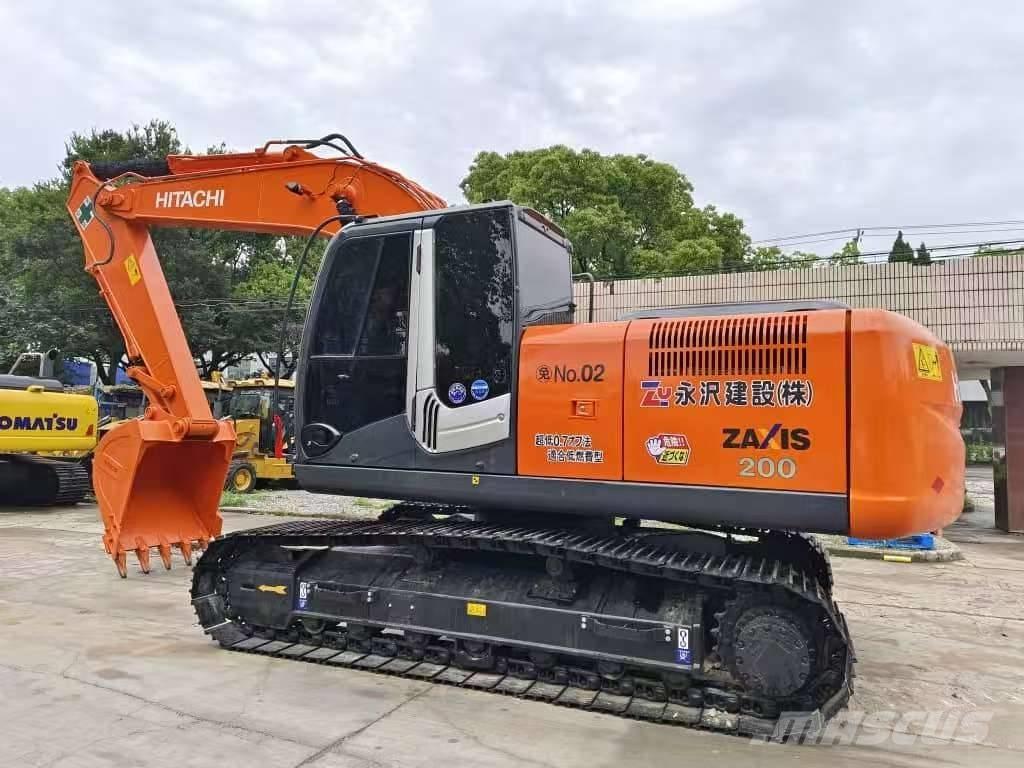 Hitachi ZX 200 Гусеничные экскаваторы
