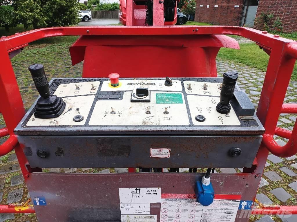 SkyJack SJ 66 T Телескопические подъемники