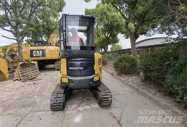 Komatsu PC35 Гусеничные экскаваторы