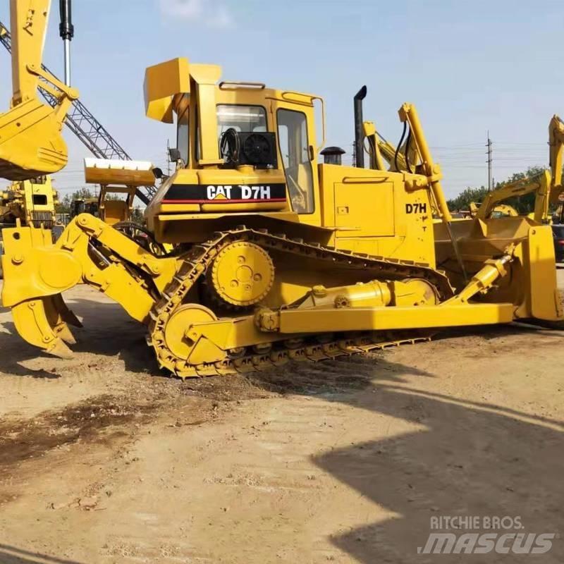 CAT D7H Гусеничные бульдозеры