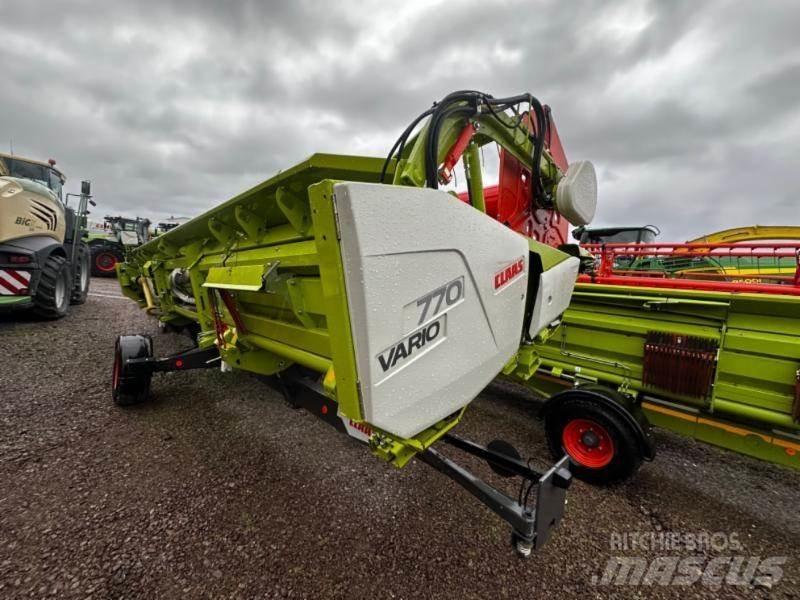 CLAAS LEXION 6700 Зерноуборочные комбайны