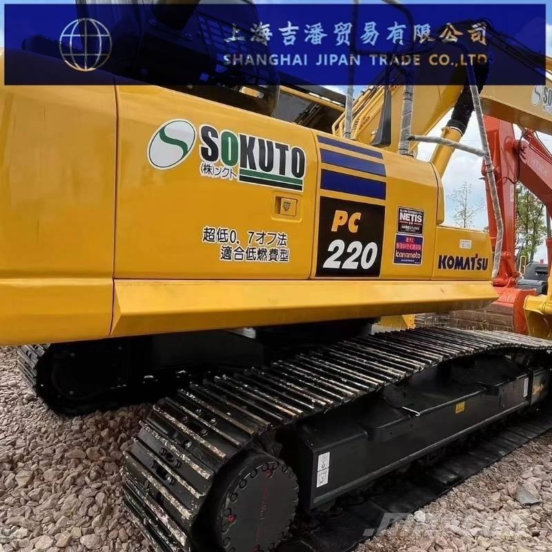 Komatsu PC 220 Гусеничные экскаваторы