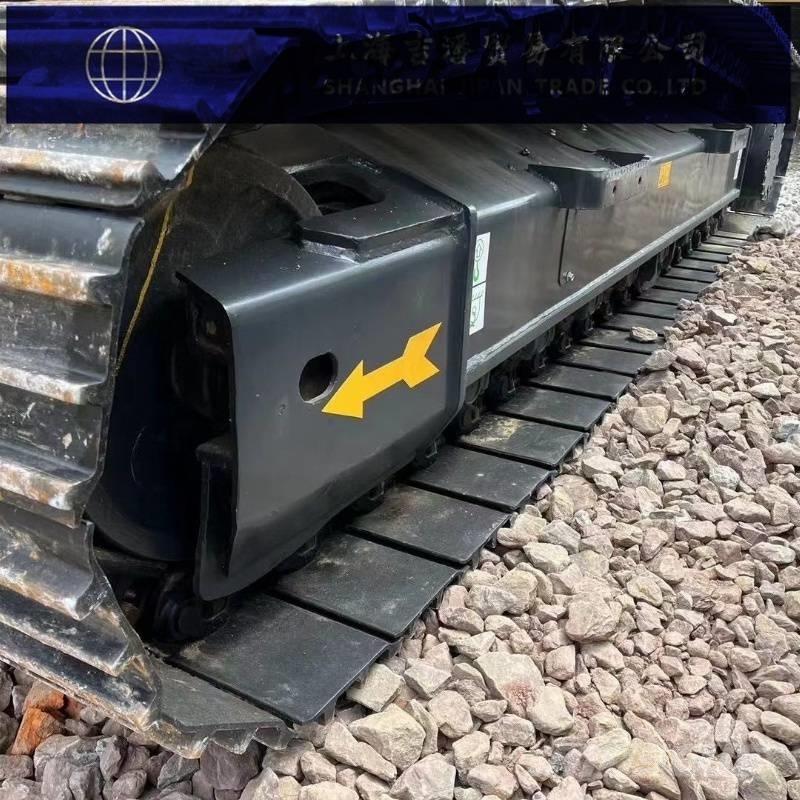 Komatsu PC 220 Гусеничные экскаваторы