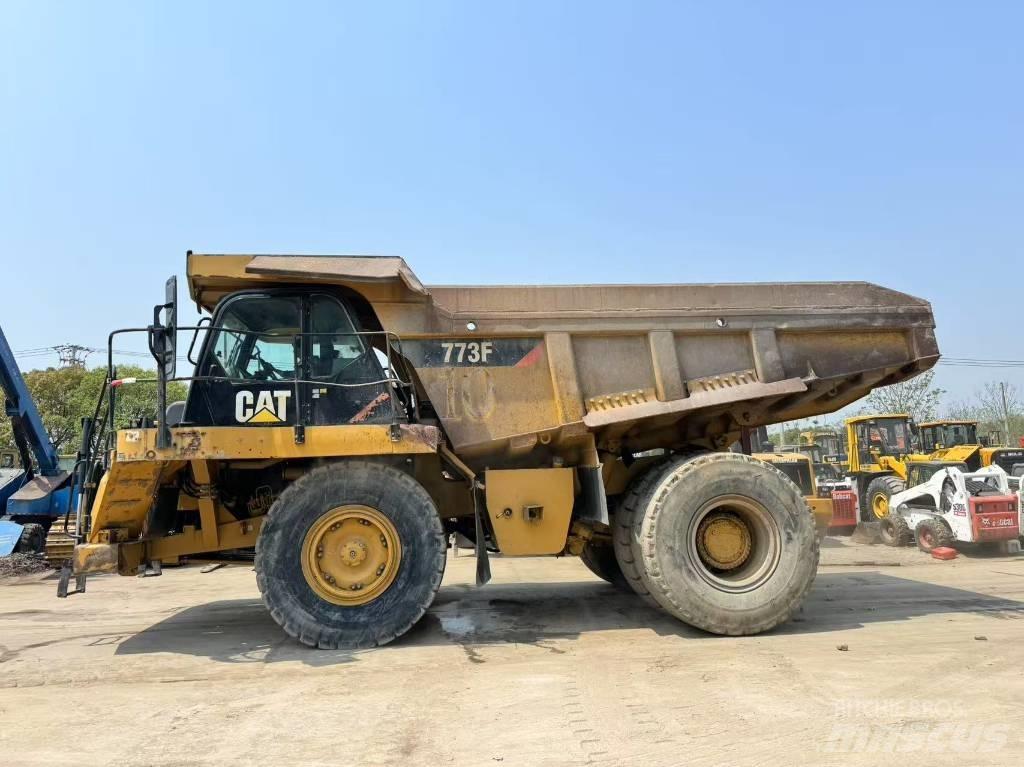CAT 773 F Карьерные самосвалы