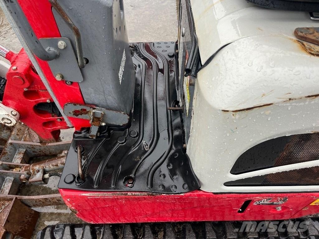 Takeuchi TB 210 R Мини-экскаваторы