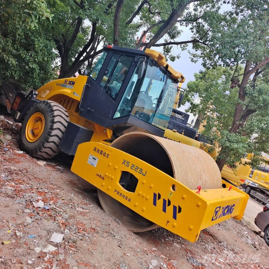 XCMG XS 223 J Грунтовые катки