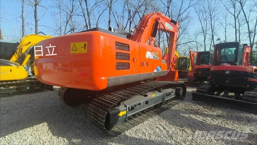 Hitachi ZX 210-3 Гусеничные экскаваторы
