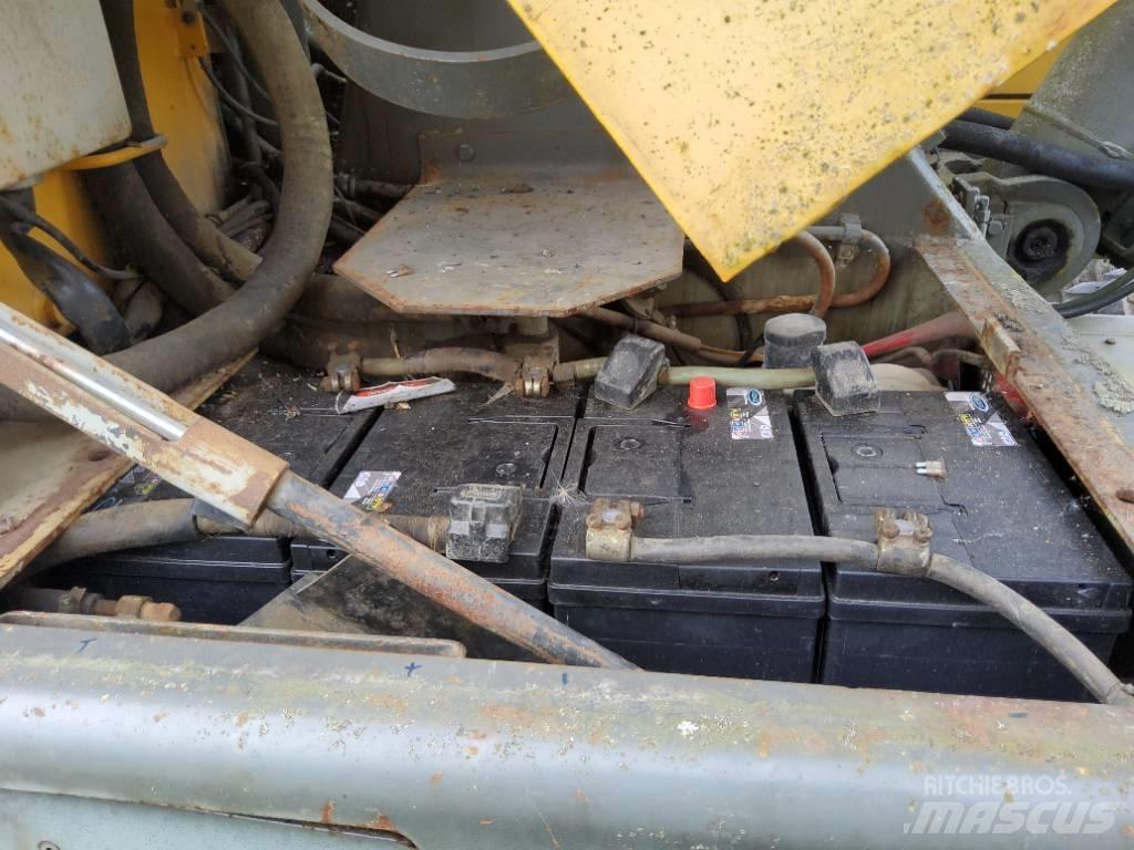 Volvo EW 200 Колёсные экскаваторы
