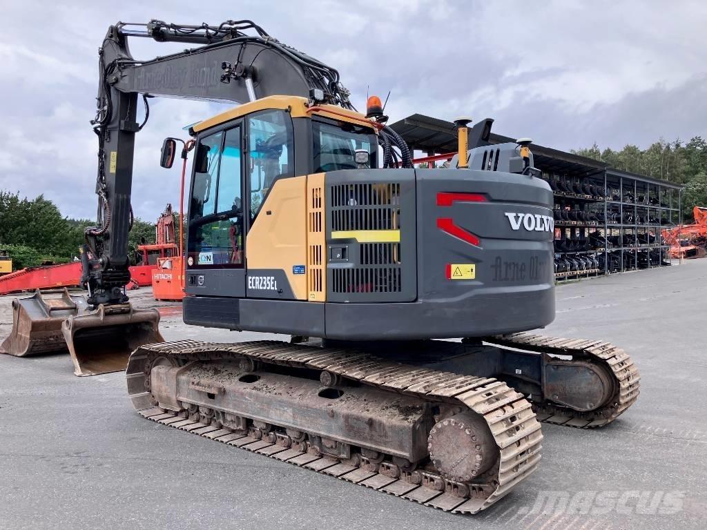 Volvo ECR 235 E Гусеничные экскаваторы