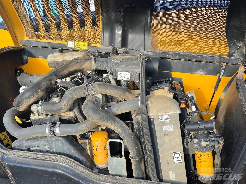JCB 540-140 Телескопические погрузчики