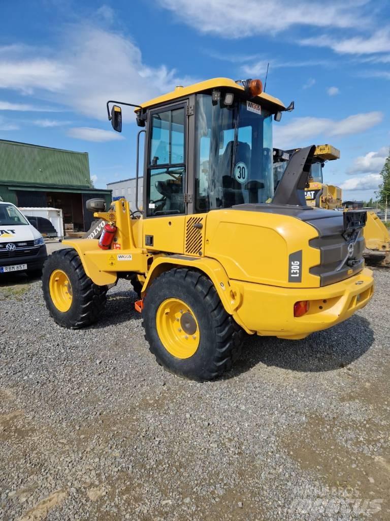 Volvo L 30 G Фронтальные погрузчики