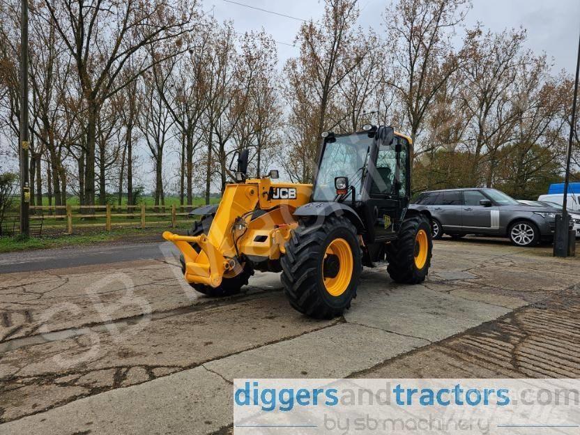 JCB 526-56 Agri Телескопические погрузчики