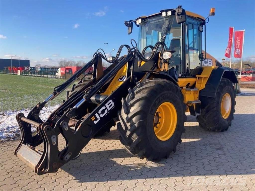 JCB 419S AGRI Фронтальные погрузчики