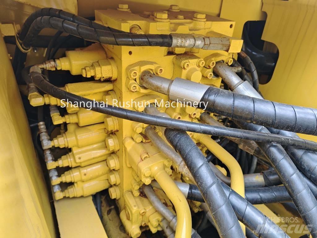 Komatsu PC210-8 Гусеничные экскаваторы