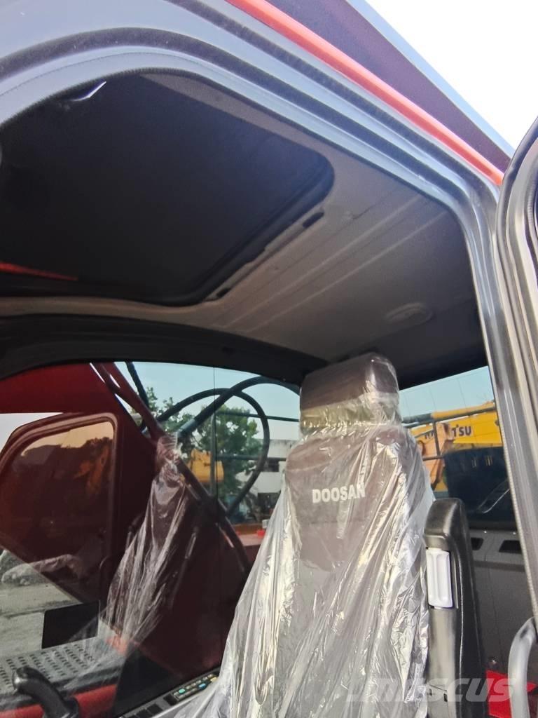 Doosan DX 225 LC-9C Гусеничные экскаваторы