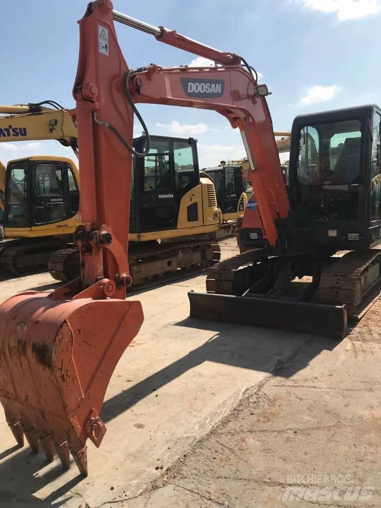 Doosan dx60 Гусеничные экскаваторы