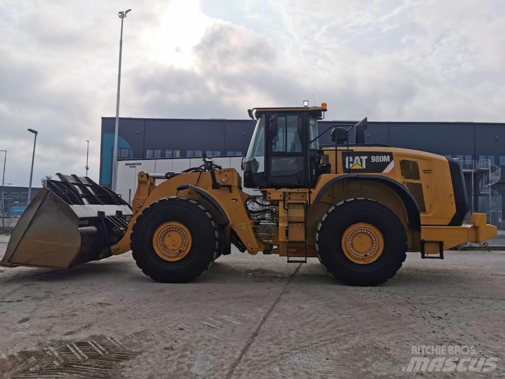 CAT 980M Фронтальные погрузчики