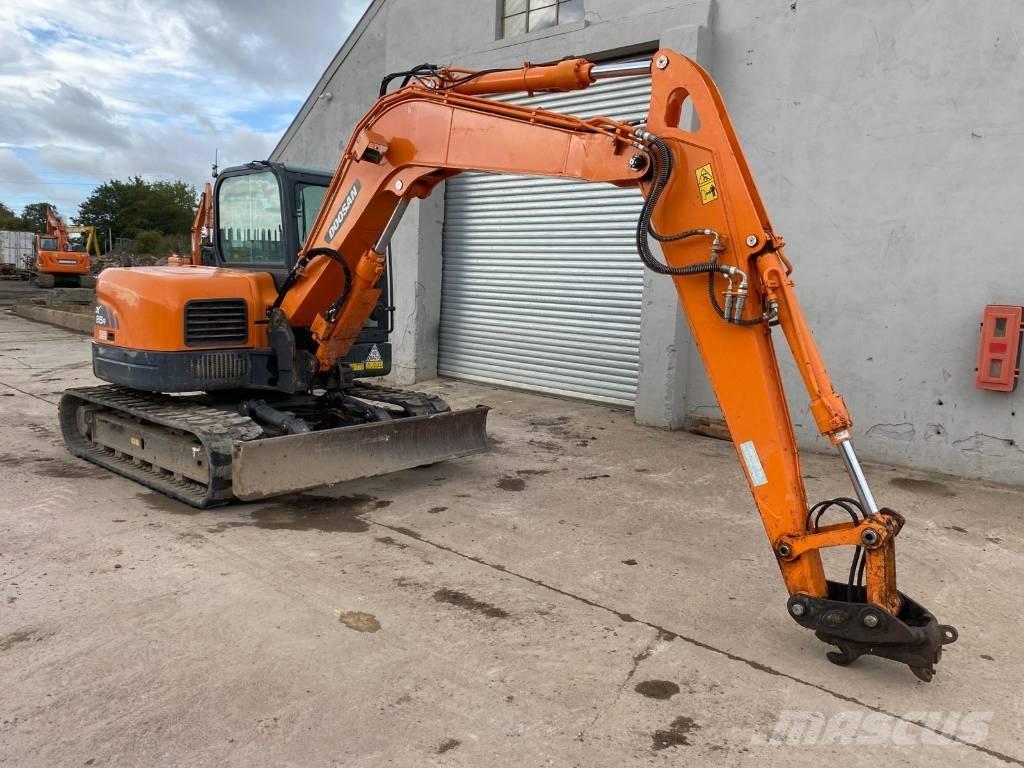 Doosan Develon DX85R Малые экскаваторы 7т-12т