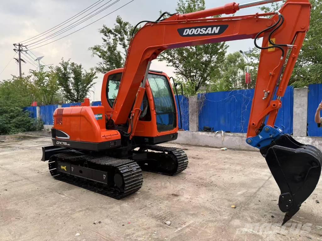 Doosan DX 75 Гусеничные экскаваторы