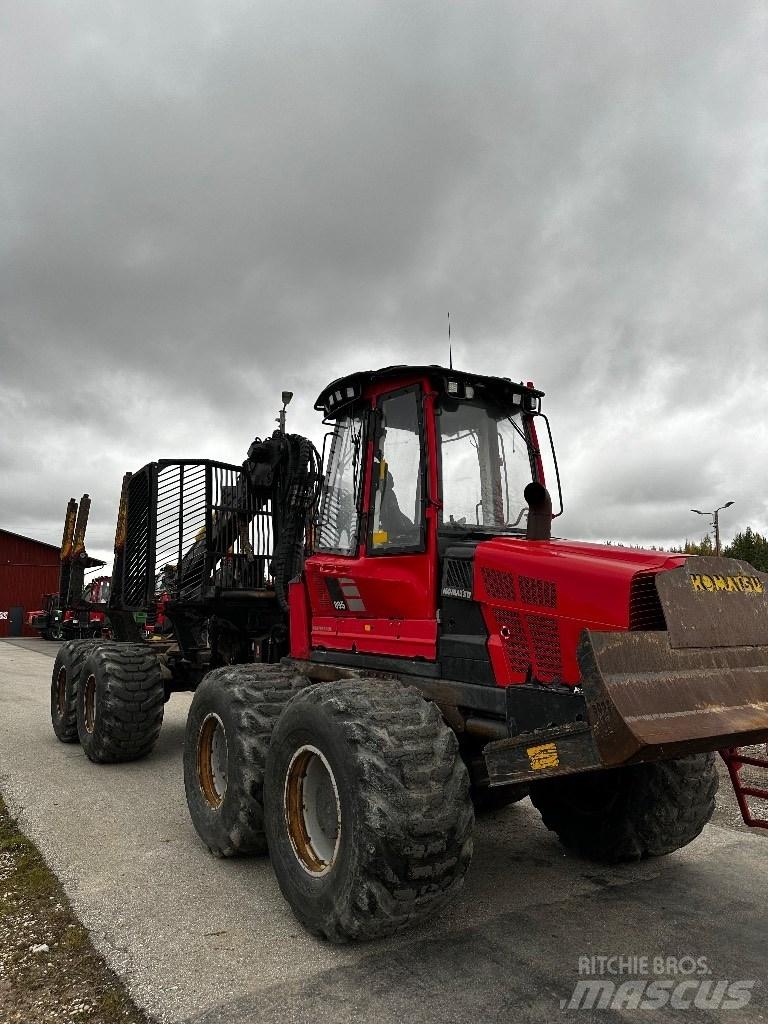 Komatsu 895 Форвардеры