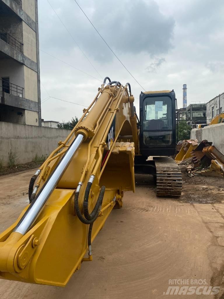 CAT 320 C Гусеничные экскаваторы