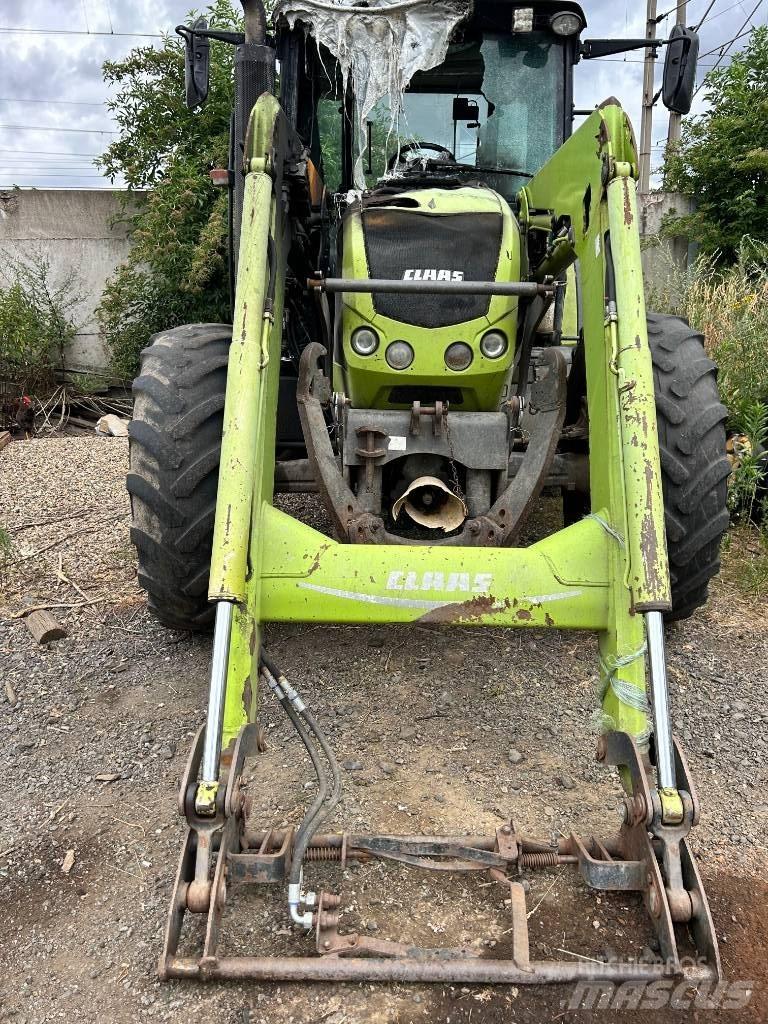 CLAAS Arion 420 Трактора