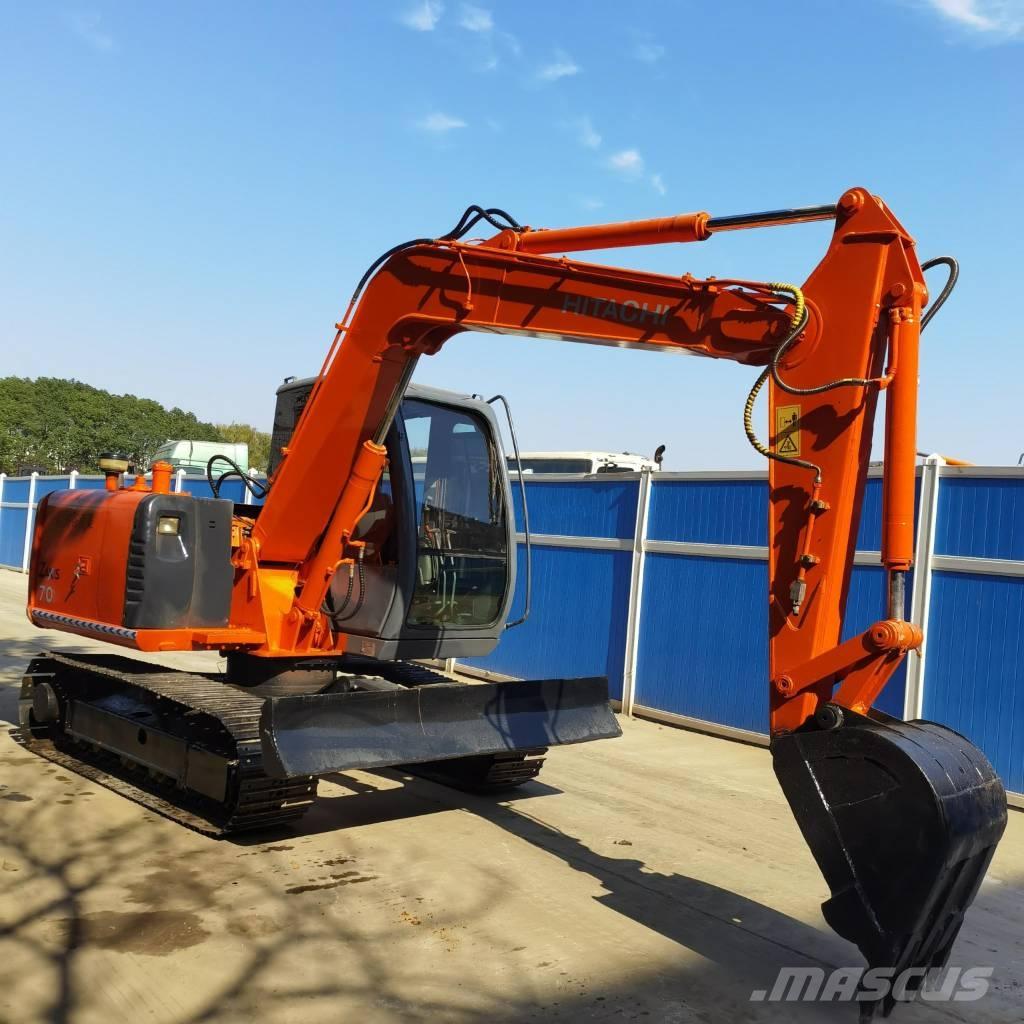 Hitachi ZX70 Малые экскаваторы 7т-12т