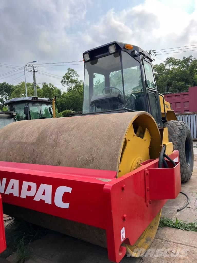 Dynapac CA 25 D Грунтовые катки