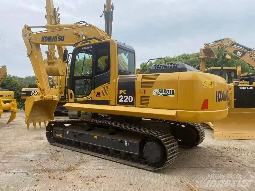 Komatsu PC220LC-8 Гусеничные экскаваторы