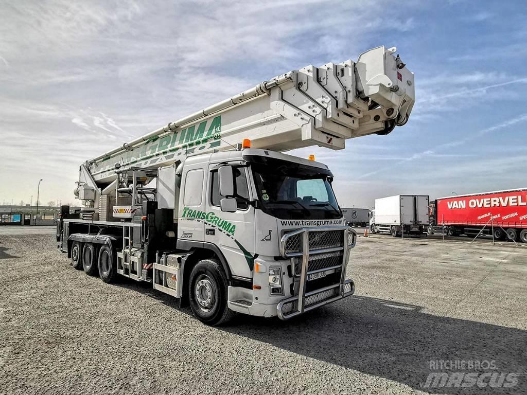 Bronto S70 XDT Компактные самоходные стреловые подъемники