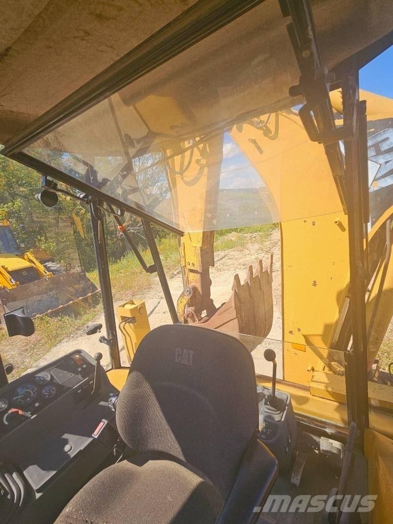 CAT 428 C Экскаваторы-погрузчики