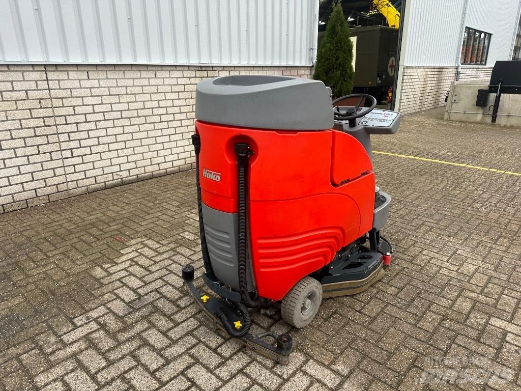 Hako B 750 R SOLD Вакуумные уборочные машины