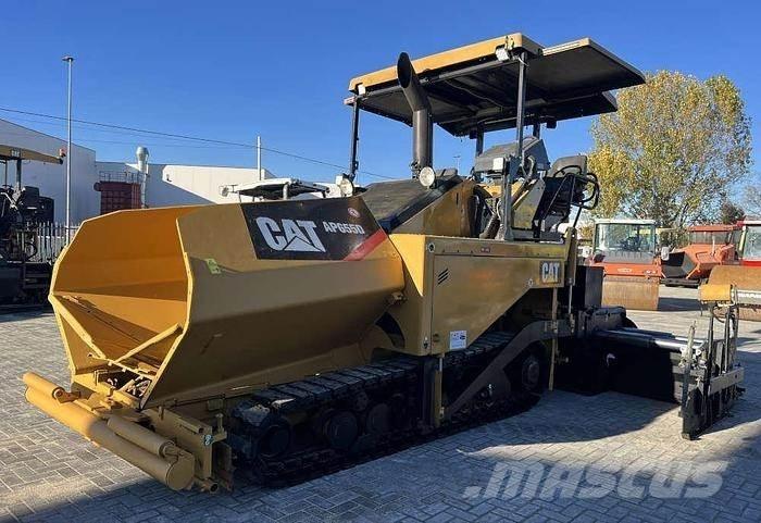 CAT AP 655D Асфальтоукладчики