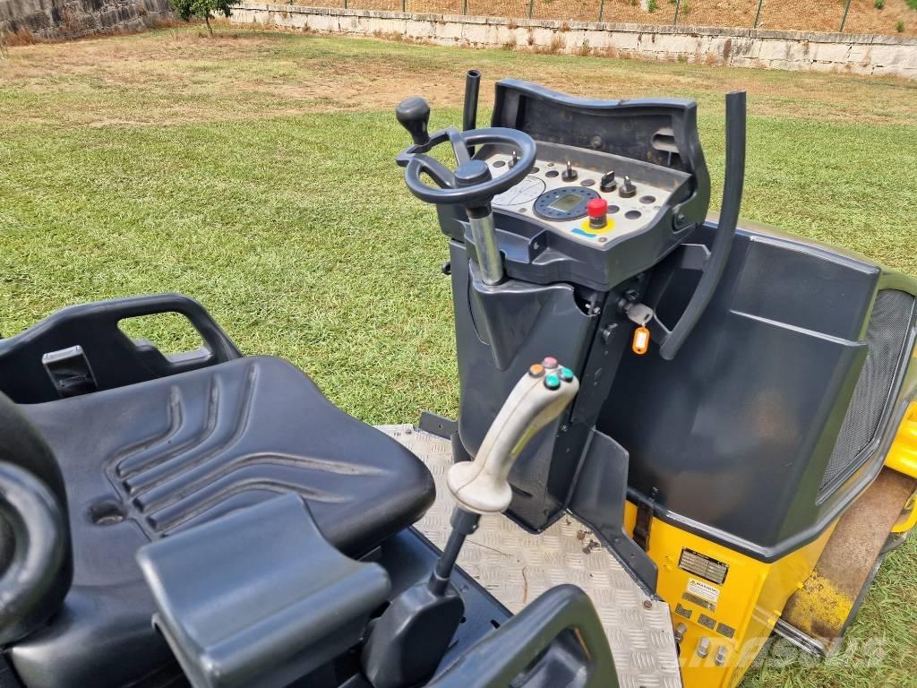 Bomag BW 120 Катки тротуарные