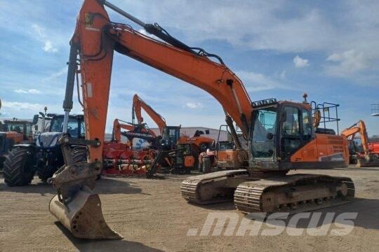 Develon DX225LC-5 Гусеничные экскаваторы