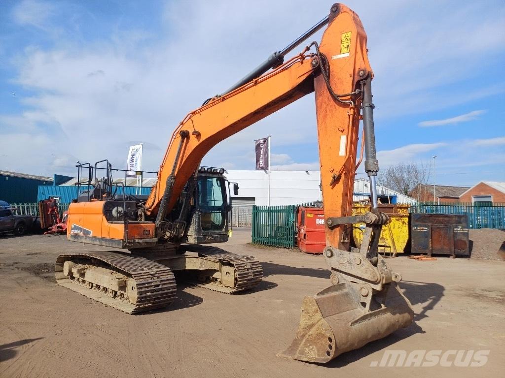 Develon DX225LC-5 Гусеничные экскаваторы